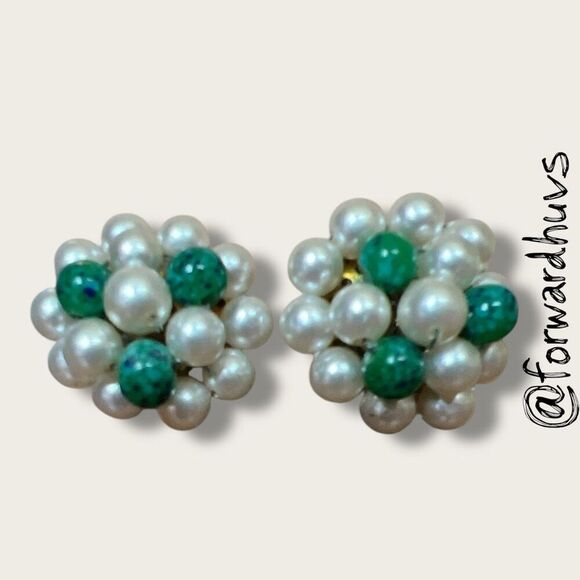 Vintage Clip-On Earrings – Marked Japan - Picture 3 of 9